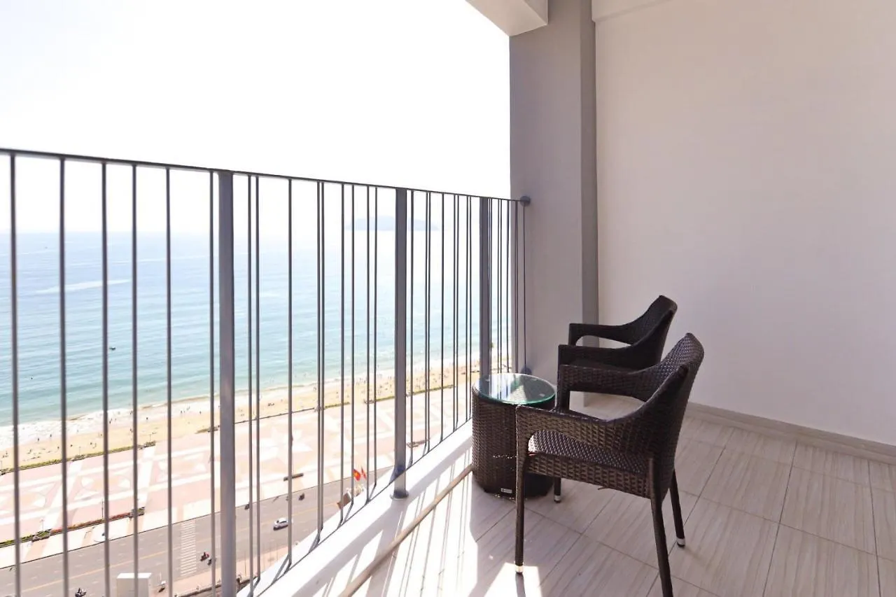 Апартаменты Sea Cloud Panorama Beachfront Нячанг