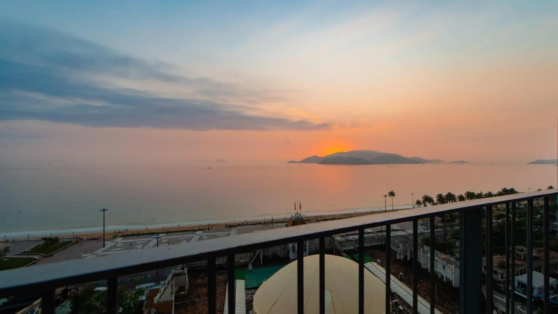 Sea Cloud Panorama Beachfront Nha Trang Apartman
